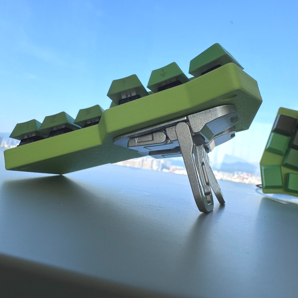 Tenting CorneV4.1 Spilt Keyboa - Gaming Keyboard Ergonomics review and price